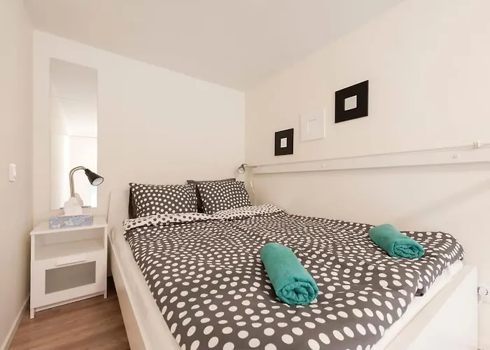Lägenhet Luxury New-3bdr 3bth Sauna!city Center *