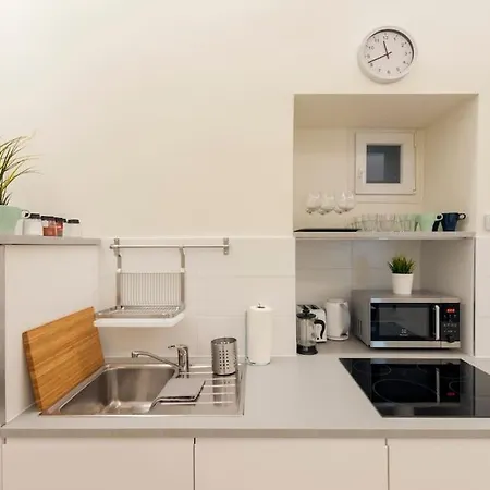 Luxury New-3bdr 3bth Sauna!city Center Apartamento *