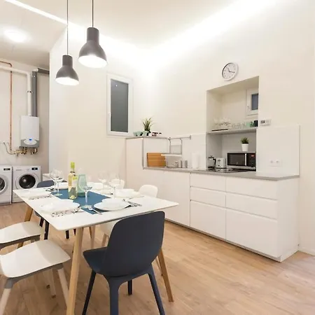Luxury New-3bdr 3bth Sauna!city Center Budapeste